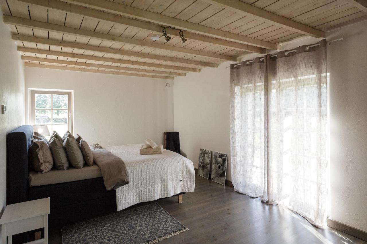 Villa Bumba Liigalaskma Екстериор снимка